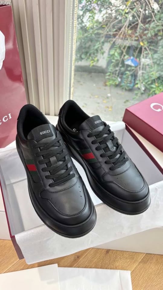 Gucci leather shoes